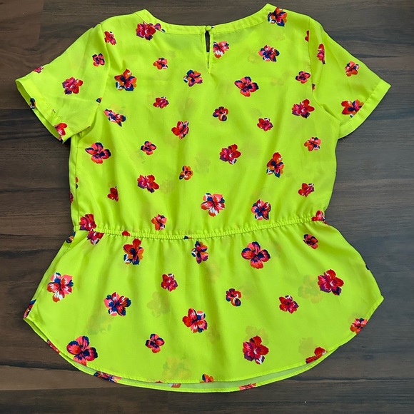 Floral blouse - Picture 3 of 3